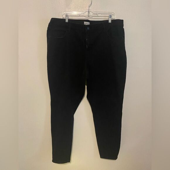 Ava & Viv Black 5 pocket Skinny legs jeans, size 20W - Picture 1 of 3